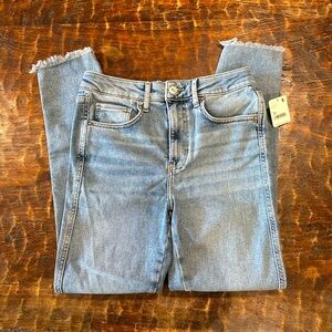** NEW WITH TAGS *** Free People High Rise Raw Jeggings